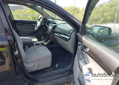 2011 Kia Sorento Lx V6 from USA, damaged, VIN 5XYKTDA29BG102692